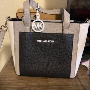 Michael Kors crossbody purse